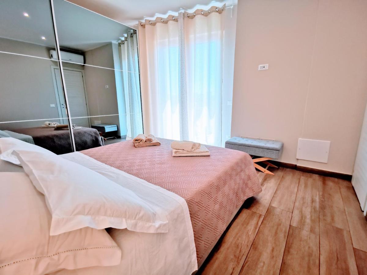 Attico Belvedere Centralissimo Vista Mare Apartment Termoli Exterior foto